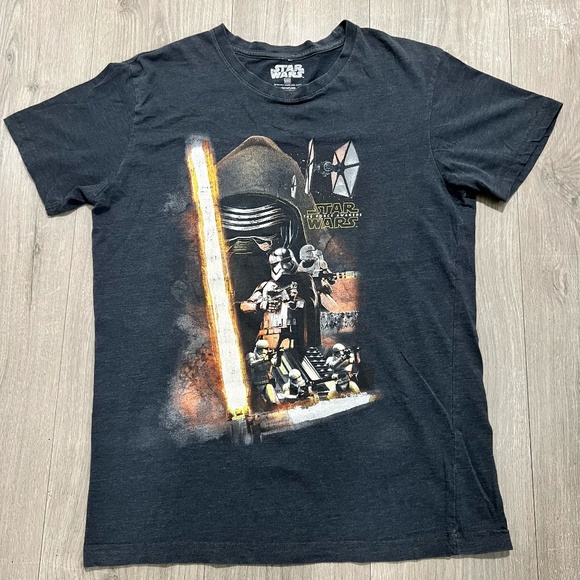 Star Wars Kylo Ren T-Shirt Black The Force Awakens Size Medium - Picture 1 of 6
